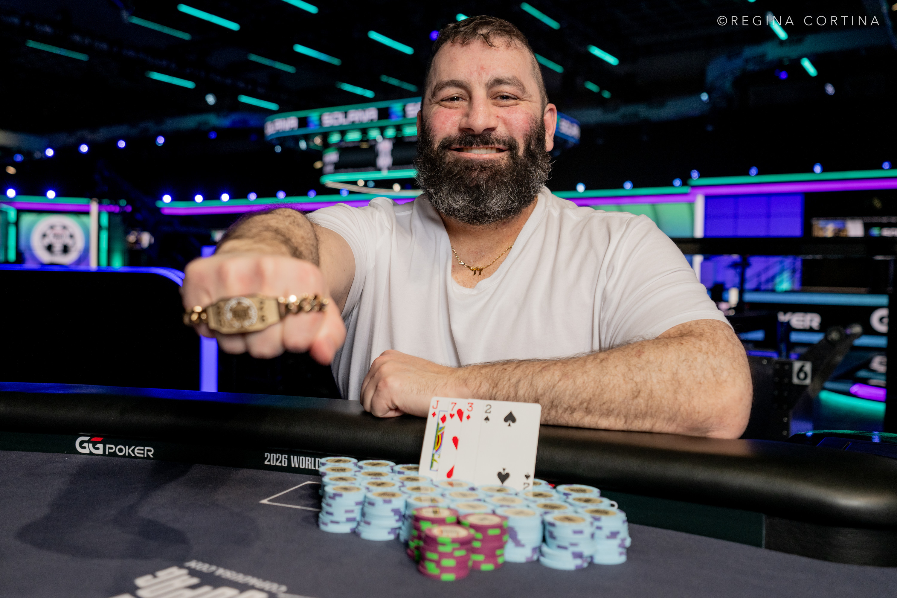 「双面牌桌」的疯狂：Justin Fawcett 如何在 WSOP 赢得唯一双底池锦标赛 - 澳门银河登录